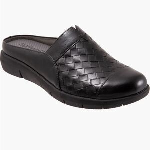 SoftWalk San Marcos II Clogs Black Woven size 9M